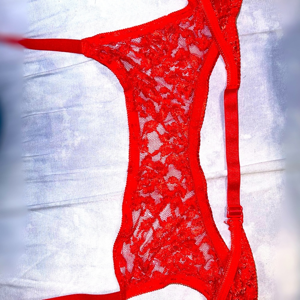 Adjustable garter